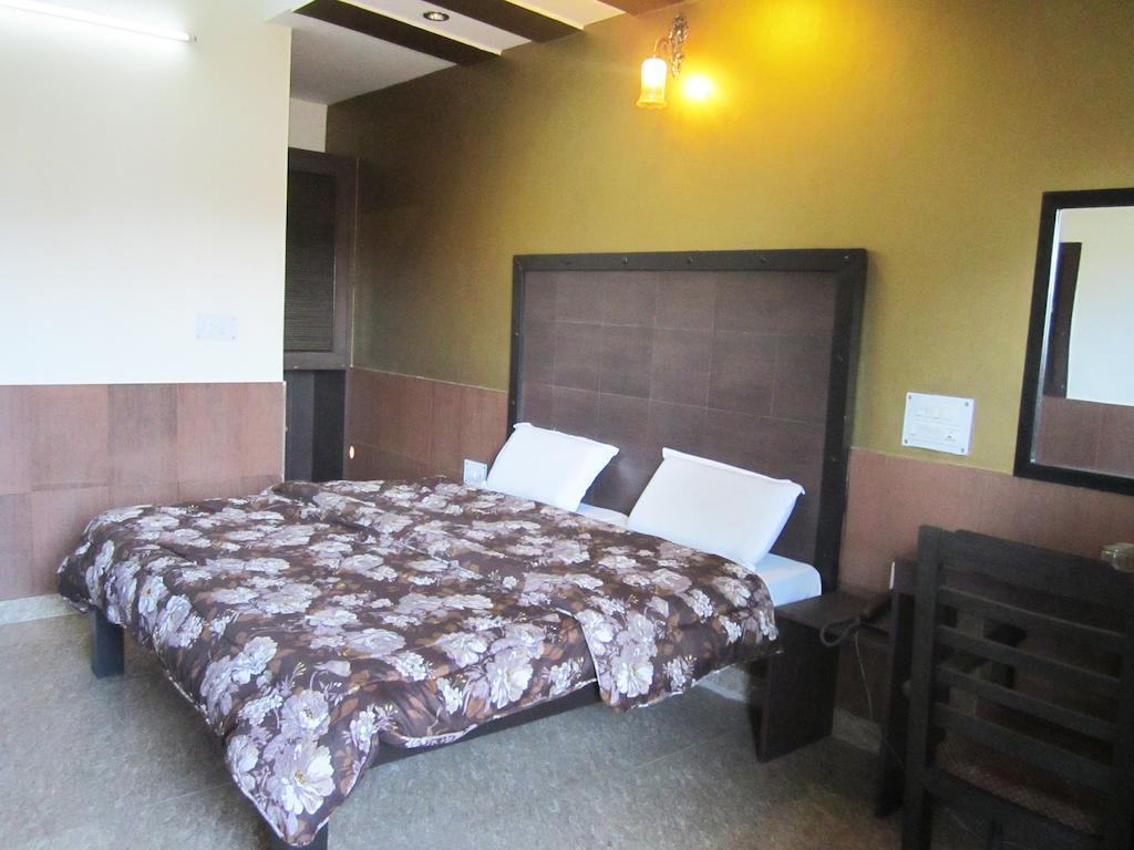 Hotel Chitra Heritage ハリドワール 部屋 写真