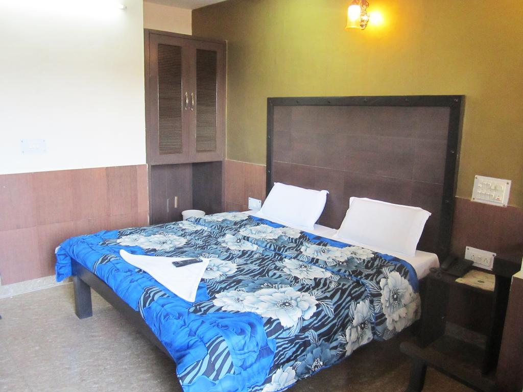 Hotel Chitra Heritage ハリドワール 部屋 写真