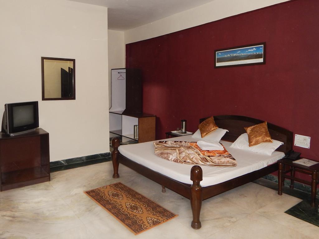 Hotel Chitra Heritage ハリドワール エクステリア 写真