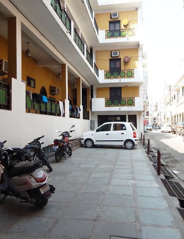 Hotel Chitra Heritage ハリドワール エクステリア 写真